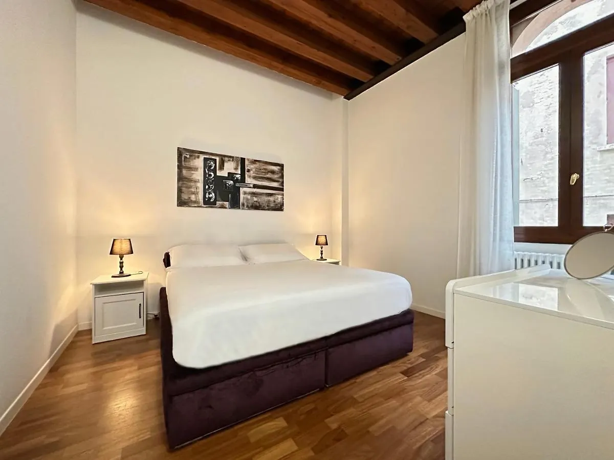 Tarvisium Luxury Apartment: Un'Oasi Di Eleganza Treviso 0*,