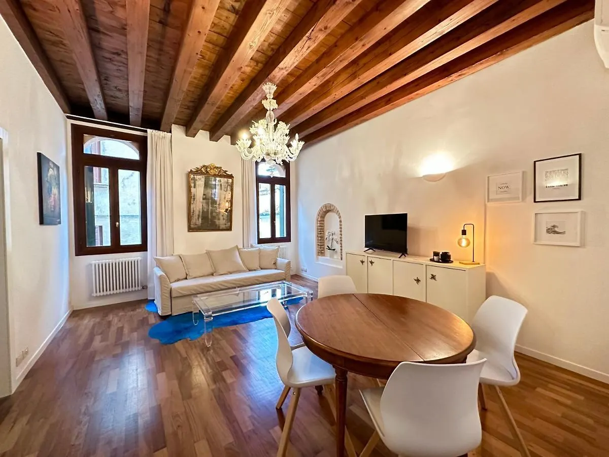 Tarvisium Luxury Apartment: Un'Oasi Di Eleganza Treviso