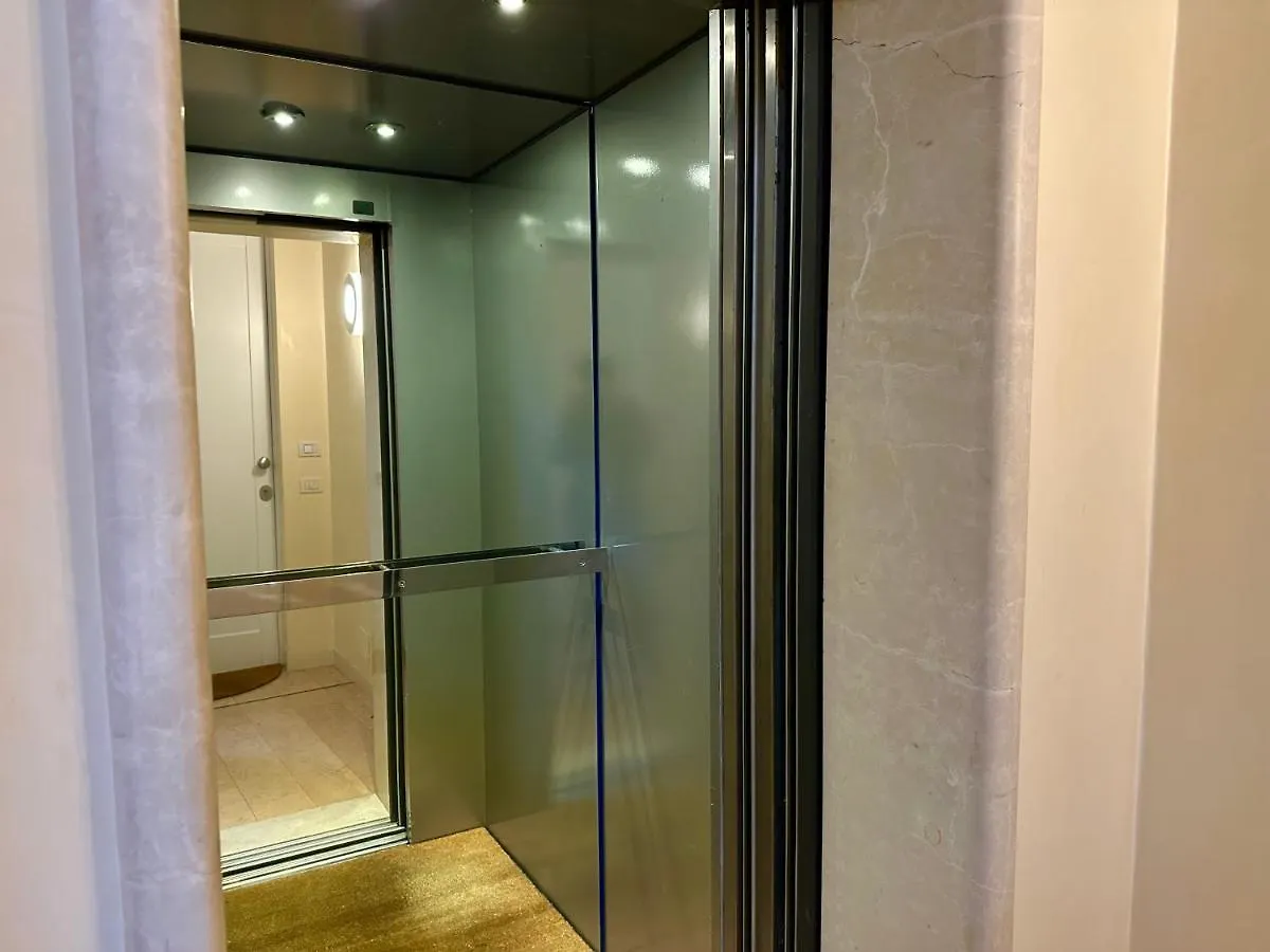 Apartment Tarvisium Luxury Apartment: Un'Oasi Di Eleganza Treviso Italy